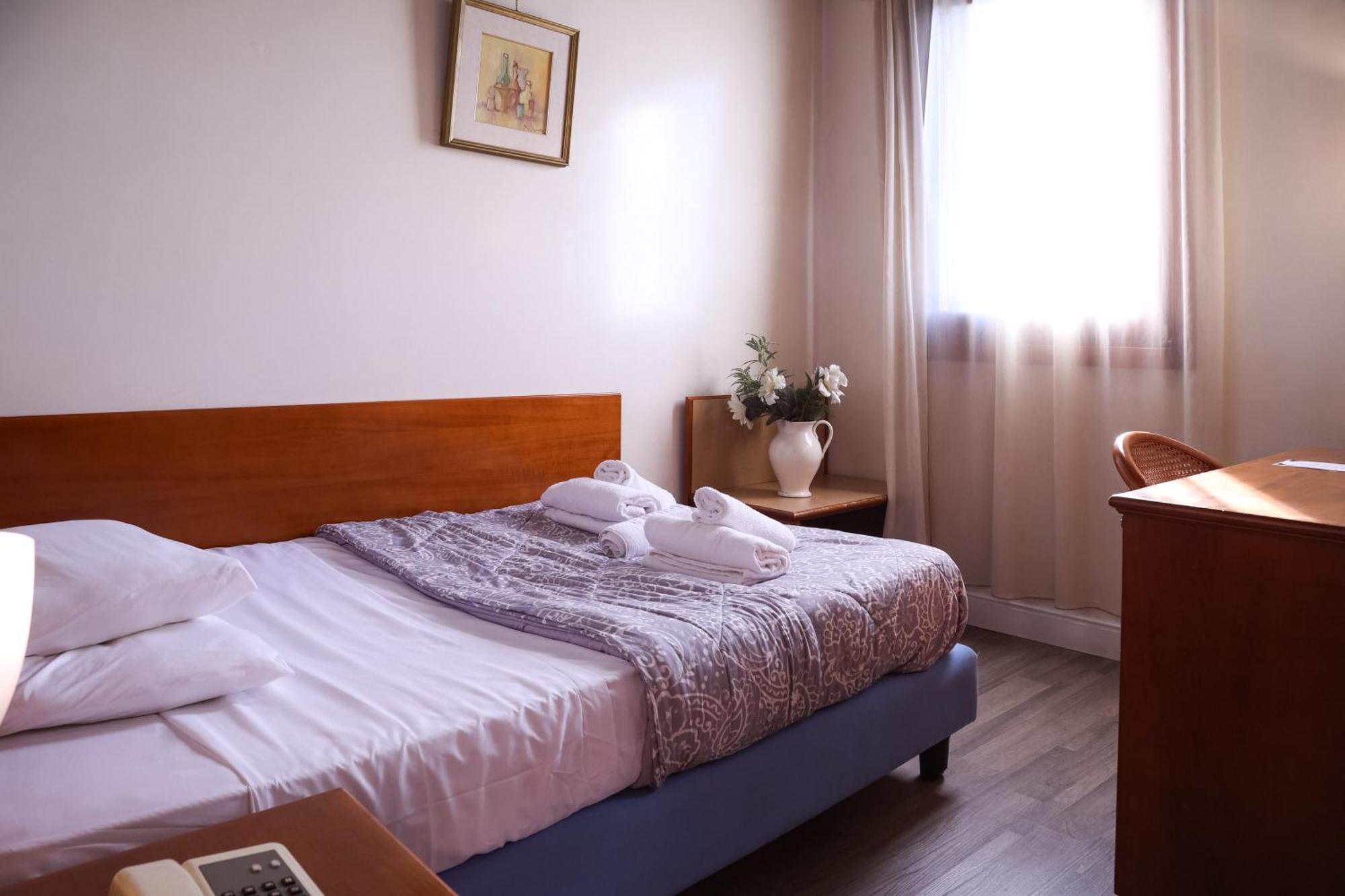 Hotel Villa Sara Μέστρε Εξωτερικό φωτογραφία