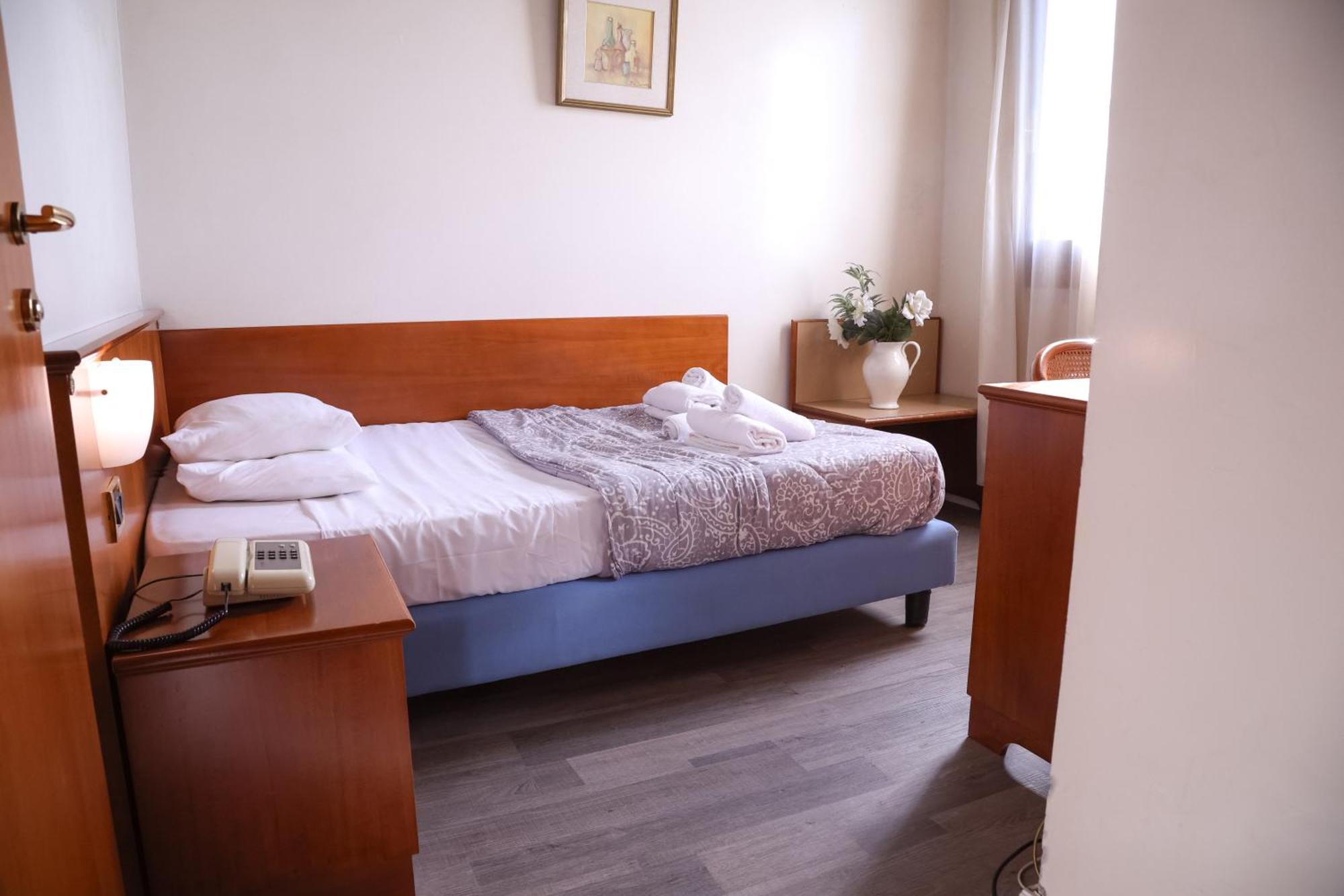 Hotel Villa Sara Μέστρε Εξωτερικό φωτογραφία